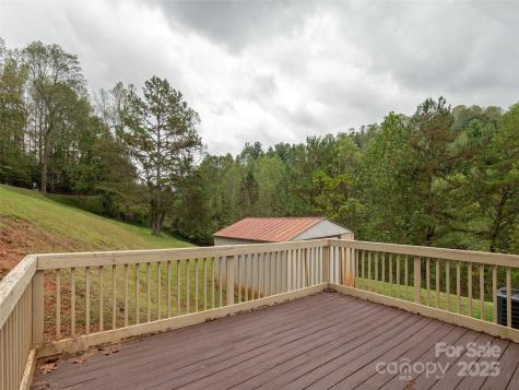 81 Mount Airy Road Marshall NC 28753