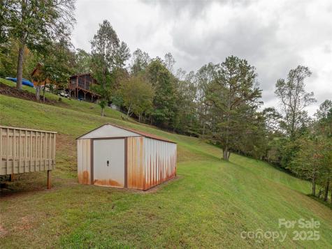 81 Mount Airy Road Marshall NC 28753