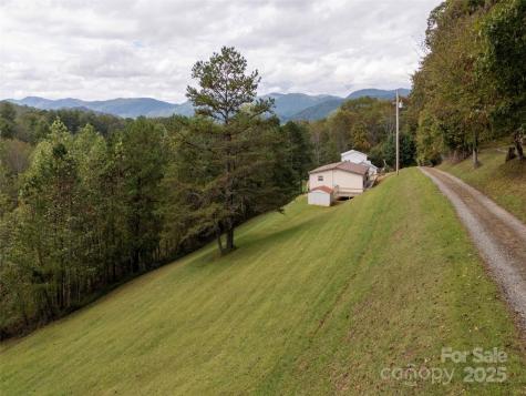 81 Mount Airy Road Marshall NC 28753