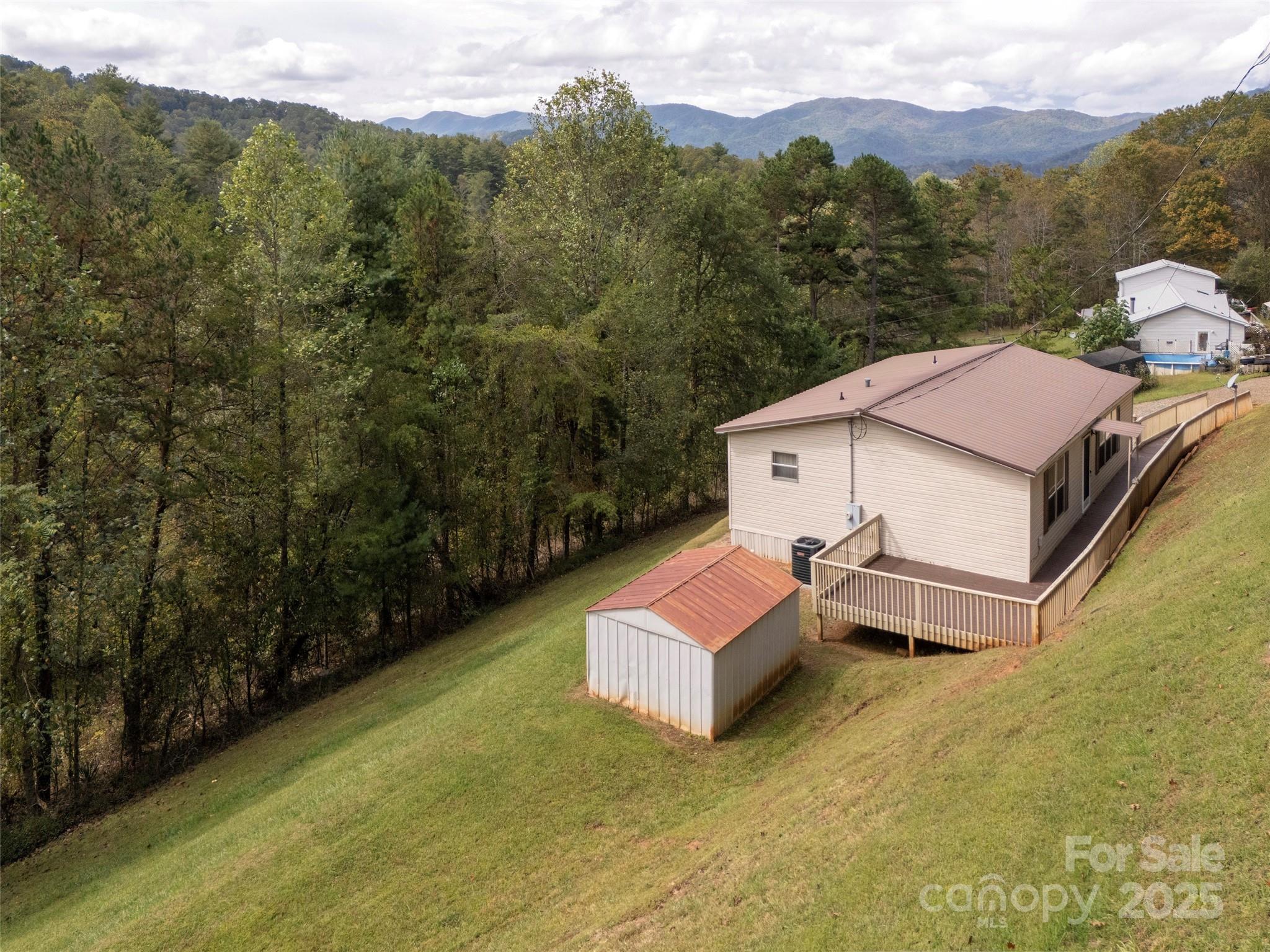 81 Mount Airy Road Marshall NC 28753