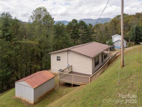 81 Mount Airy Road Marshall NC 28753
