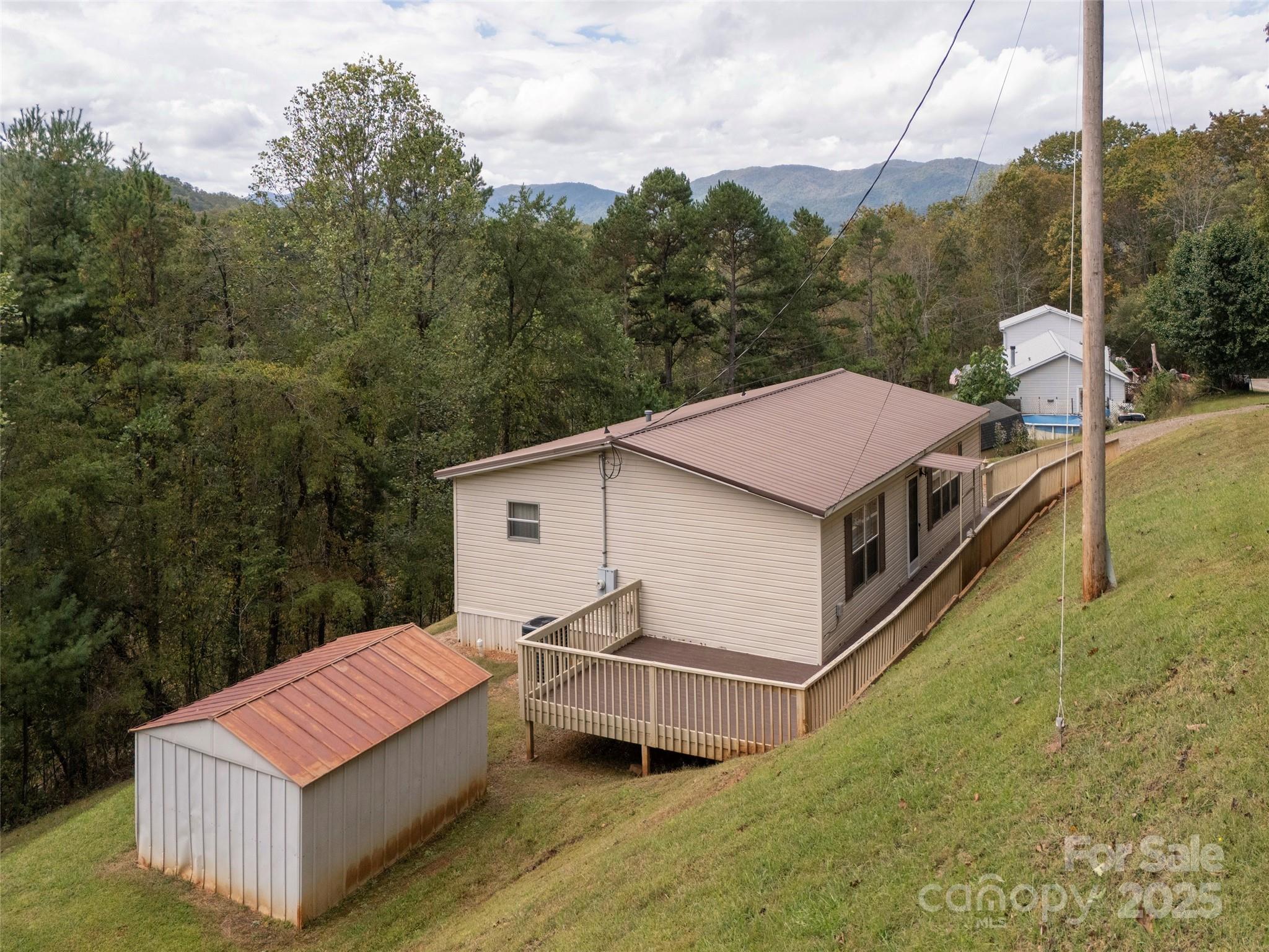 81 Mount Airy Road Marshall NC 28753