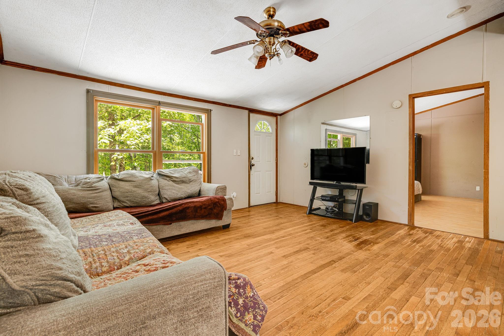 94 Long Ridge Road Candler NC 28715