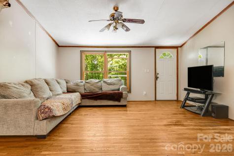 94 Long Ridge Road Candler NC 28715