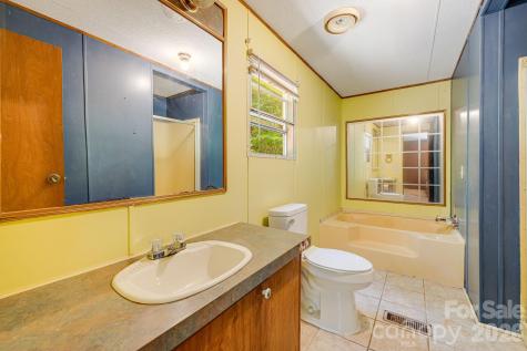 94 Long Ridge Road Candler NC 28715