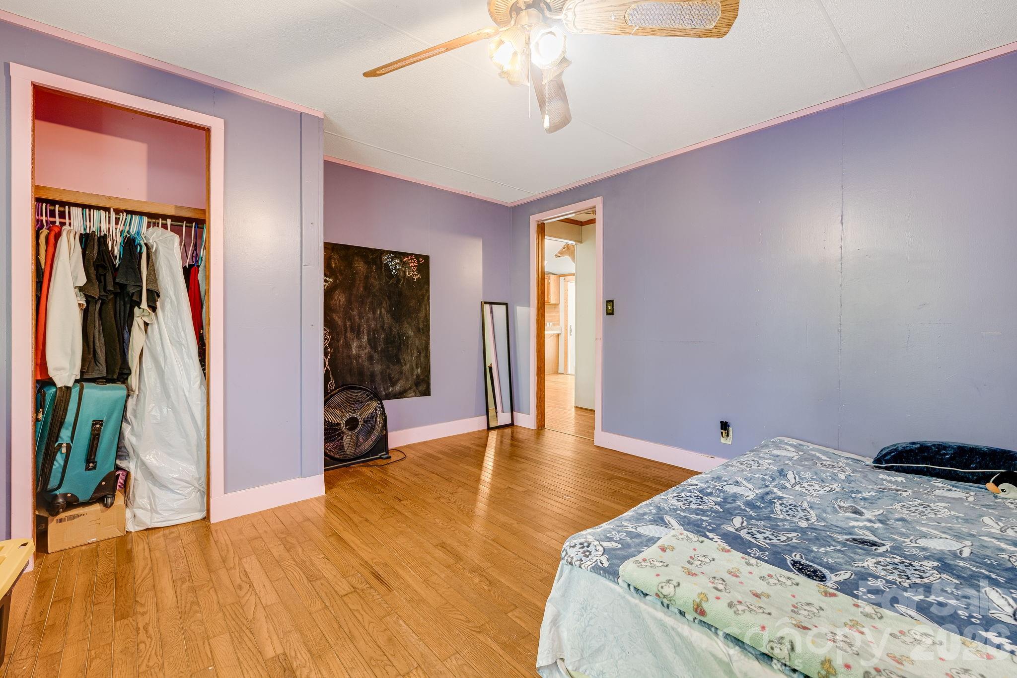 94 Long Ridge Road Candler NC 28715