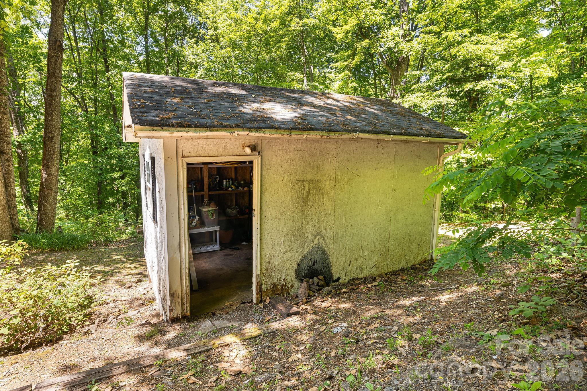 94 Long Ridge Road Candler NC 28715