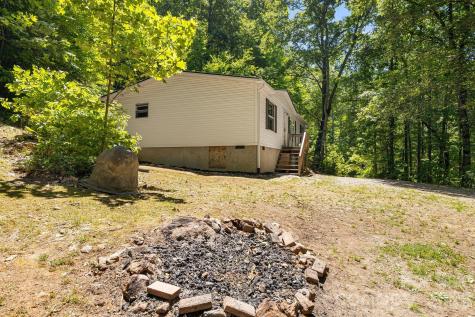 94 Long Ridge Road Candler NC 28715