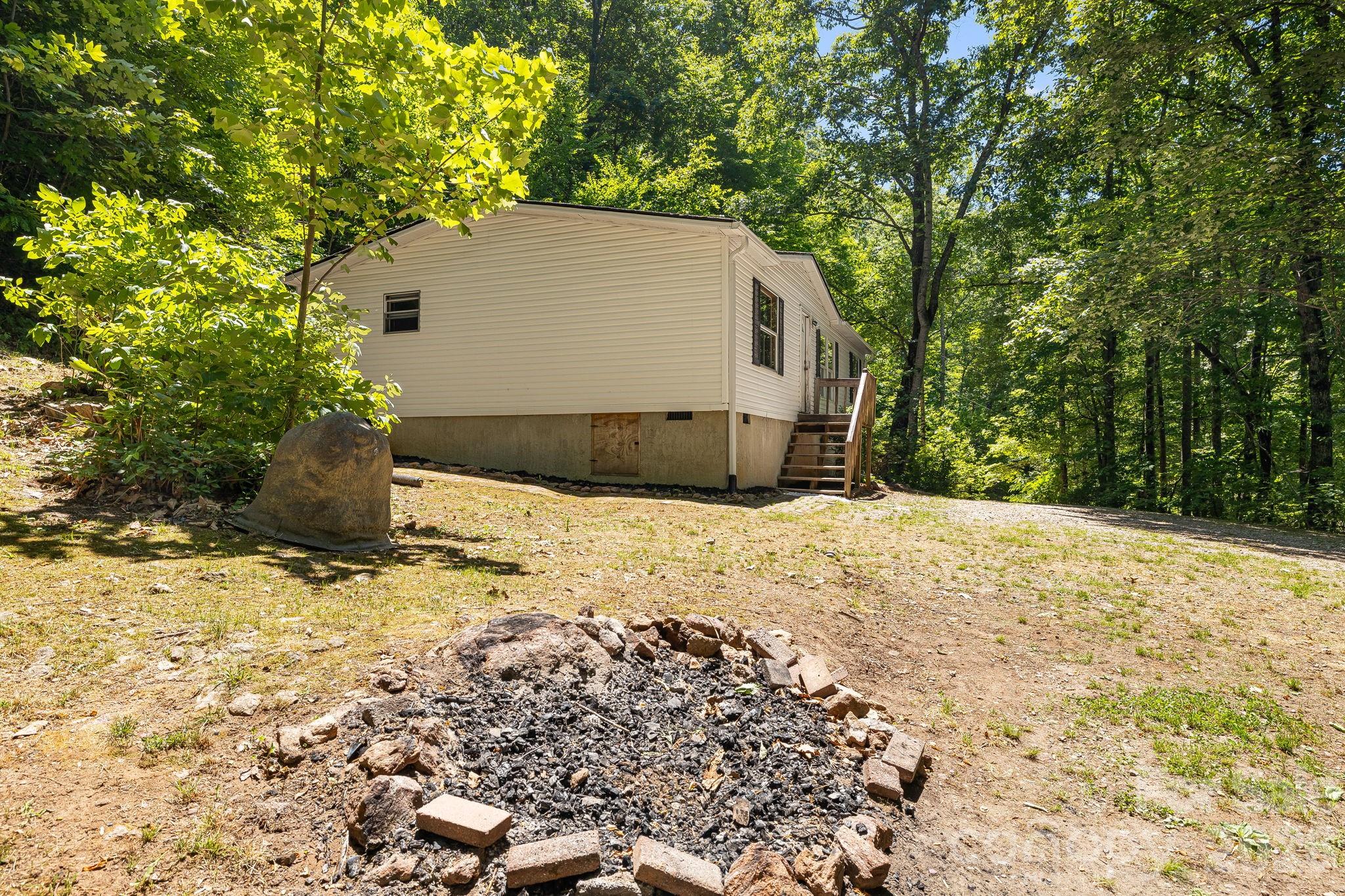 94 Long Ridge Road Candler NC 28715