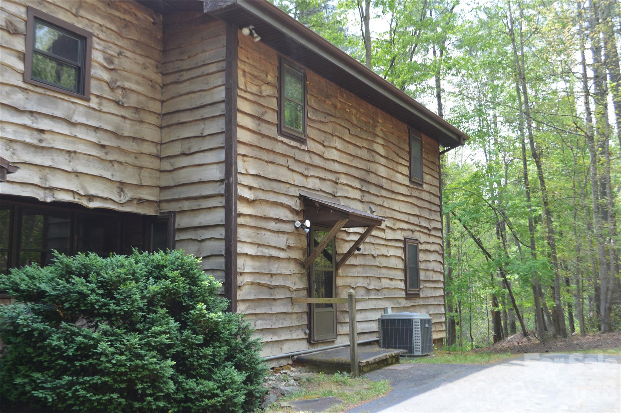 300 Good Neighbor Lane Brevard NC 28712