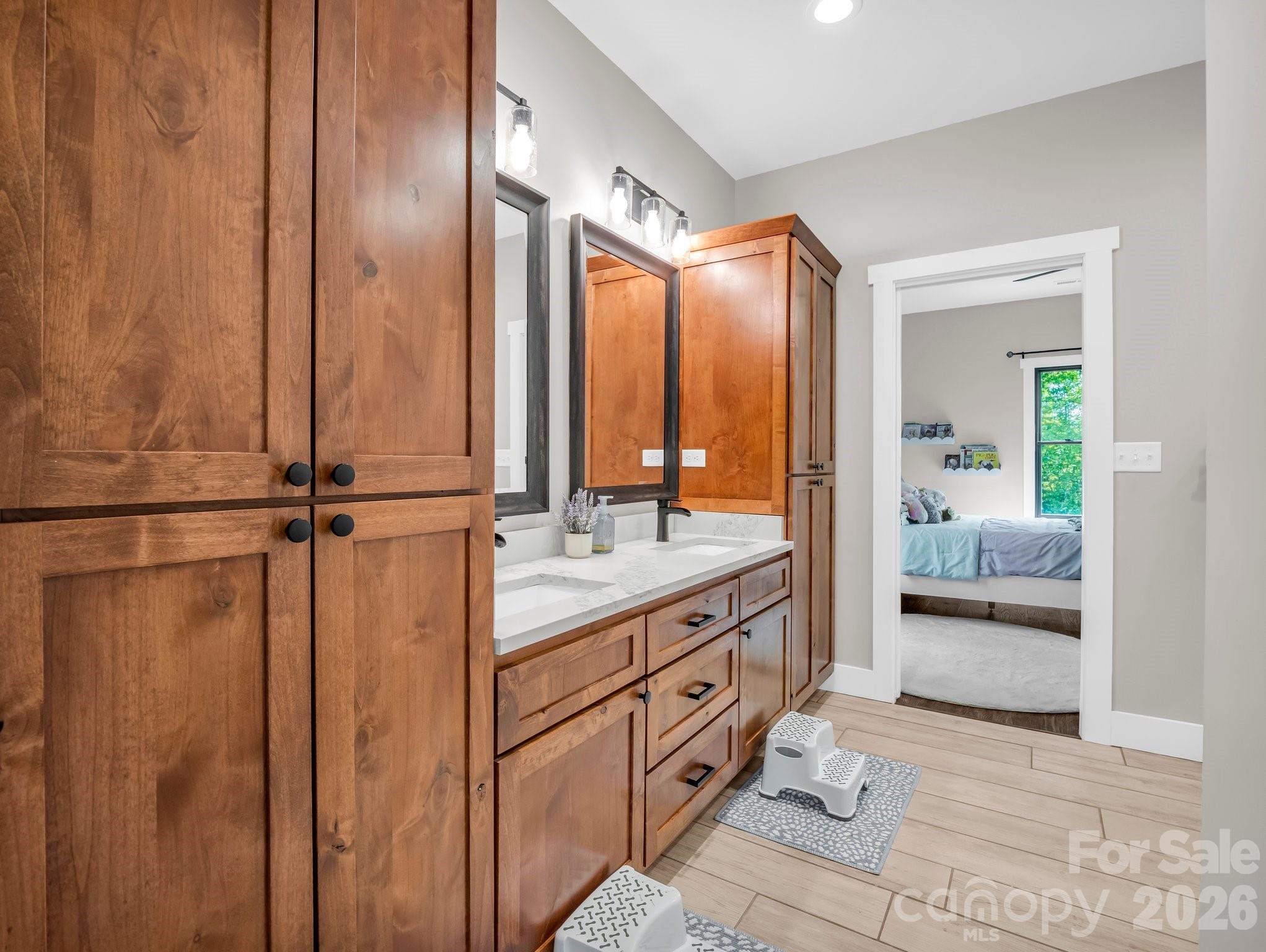 5717 Turnpike Road Horse Shoe NC 28742
