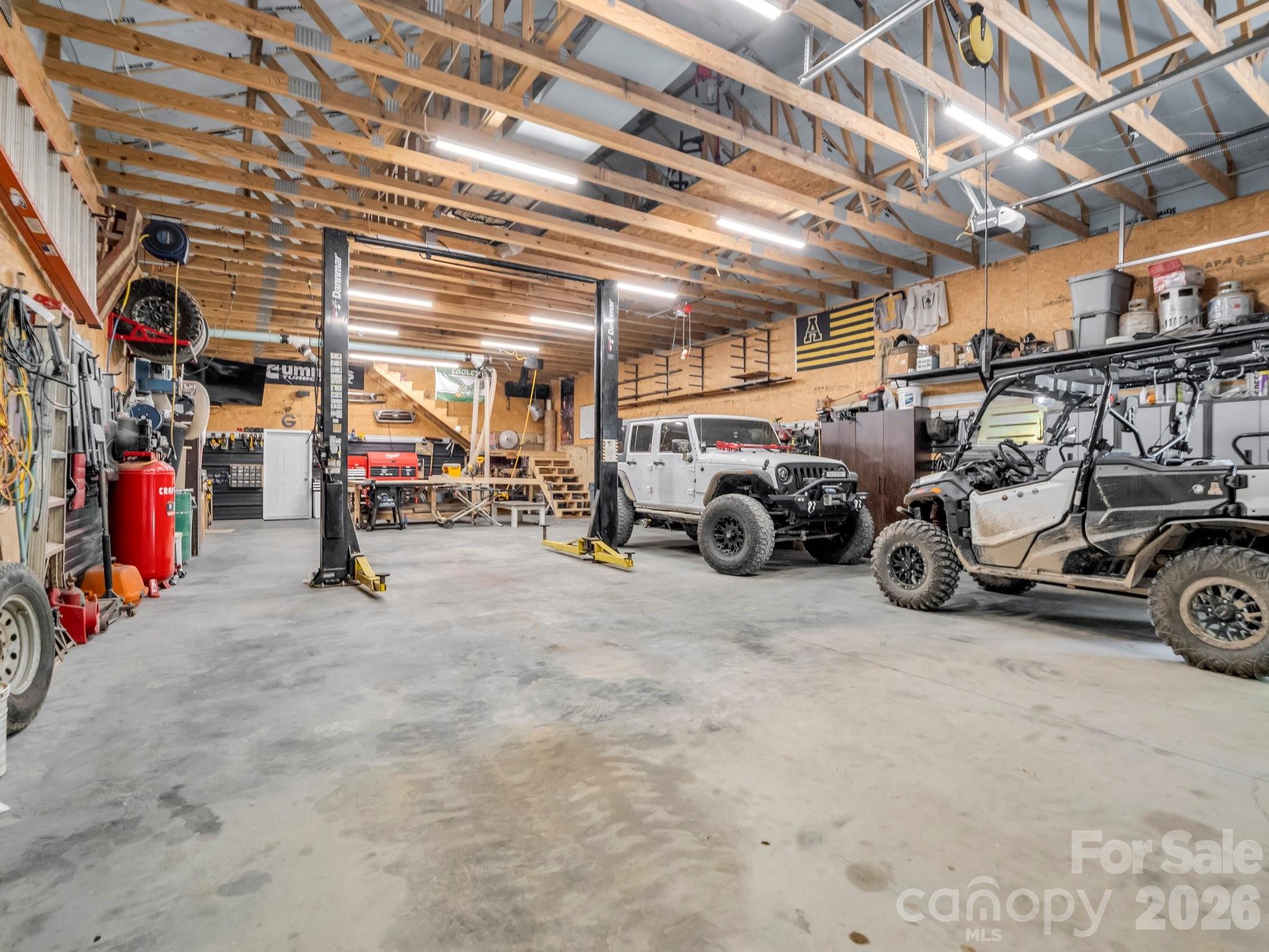 5717 Turnpike Road Horse Shoe NC 28742