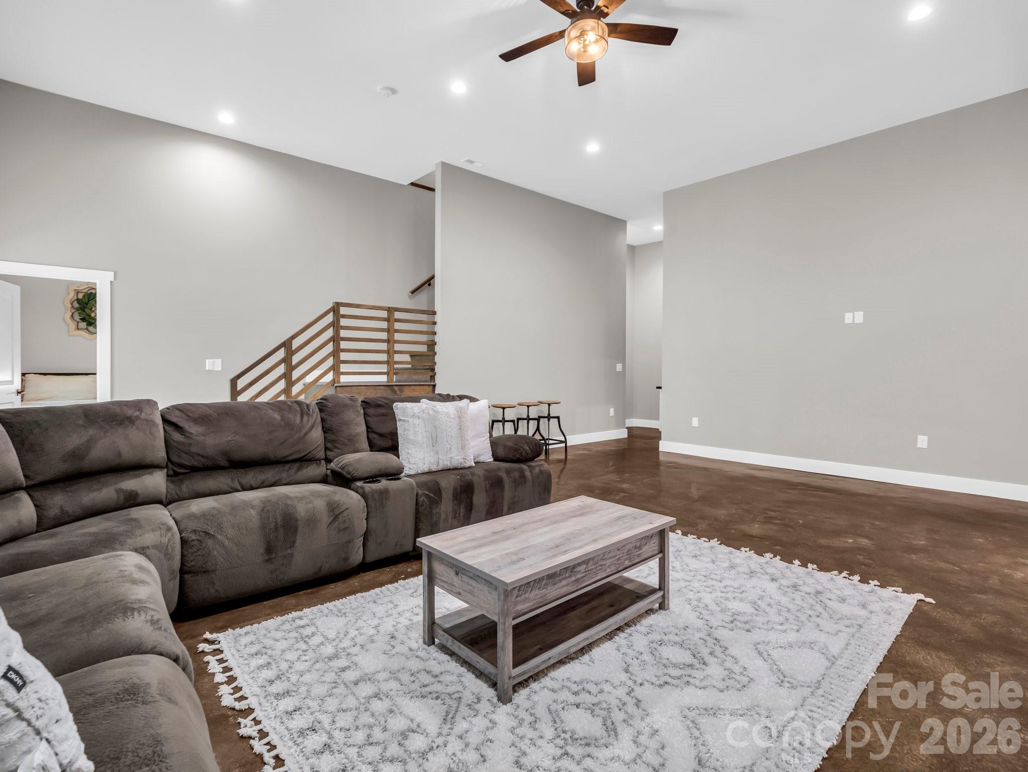 5717 Turnpike Road Horse Shoe NC 28742