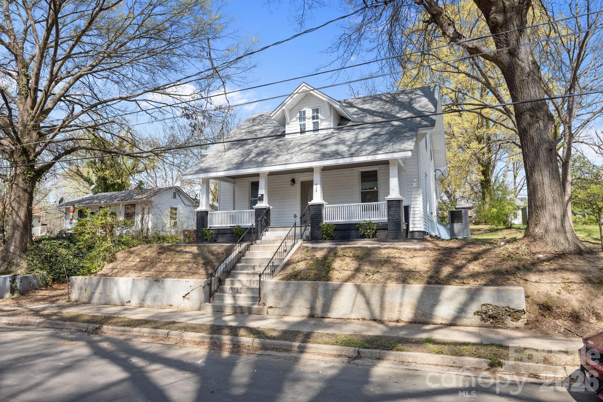 414 W Sharpe Street Statesville NC 28677