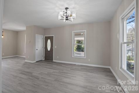 414 W Sharpe Street Statesville NC 28677