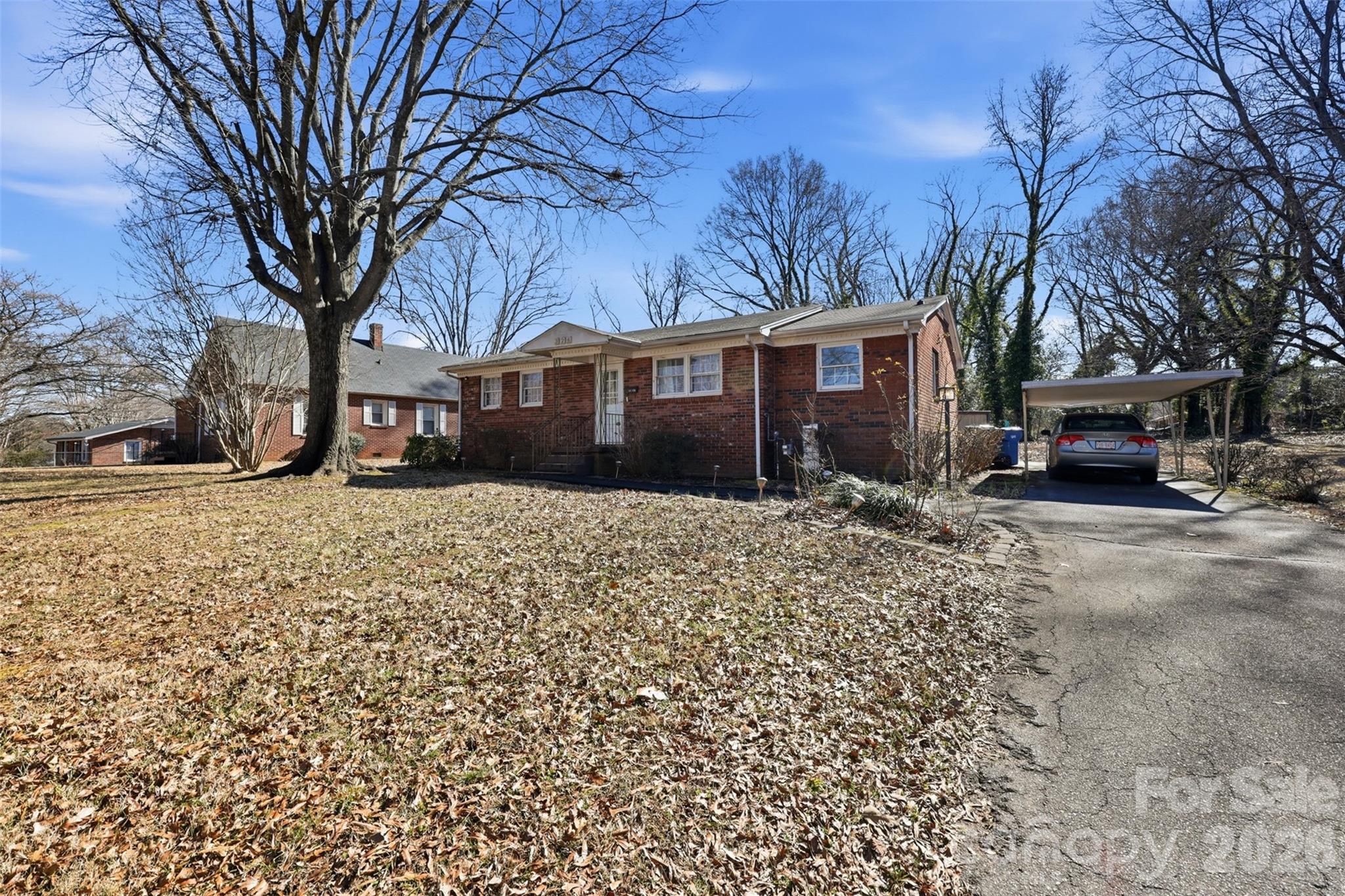 324 17th Avenue NE Hickory NC 28601