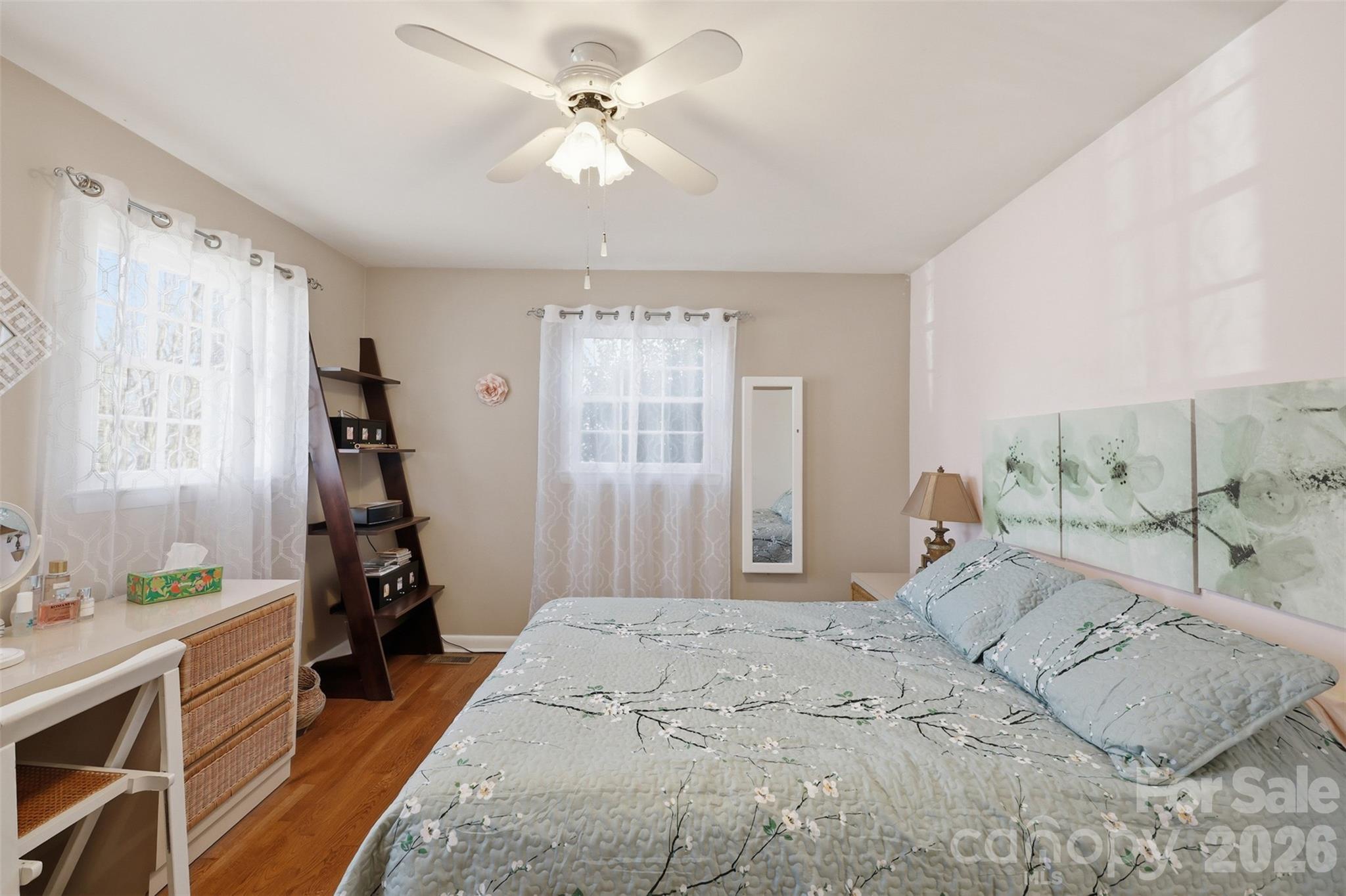 324 17th Avenue NE Hickory NC 28601