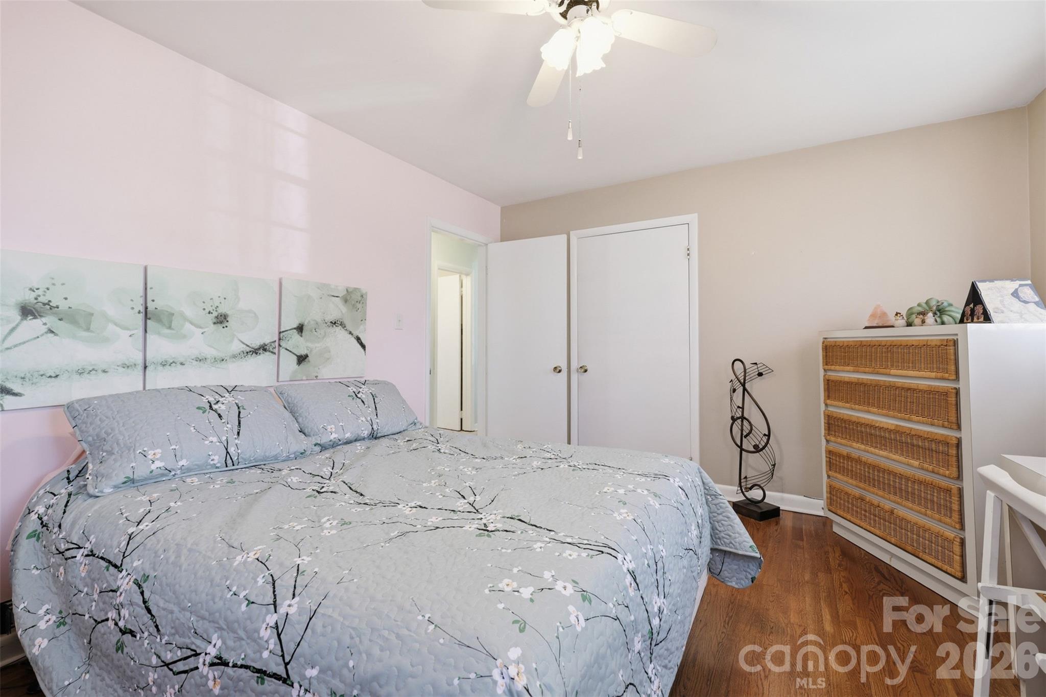 324 17th Avenue NE Hickory NC 28601