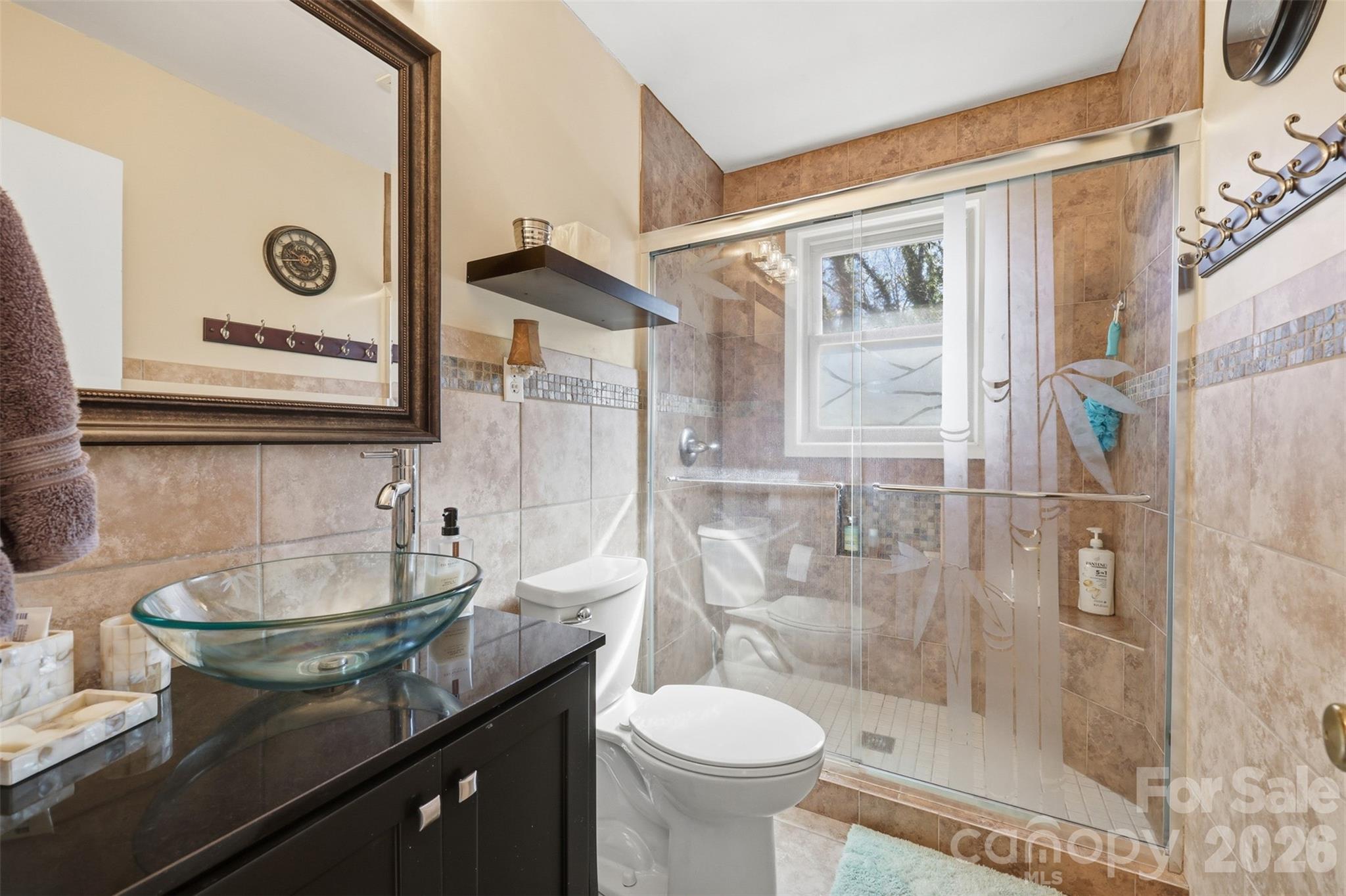 324 17th Avenue NE Hickory NC 28601