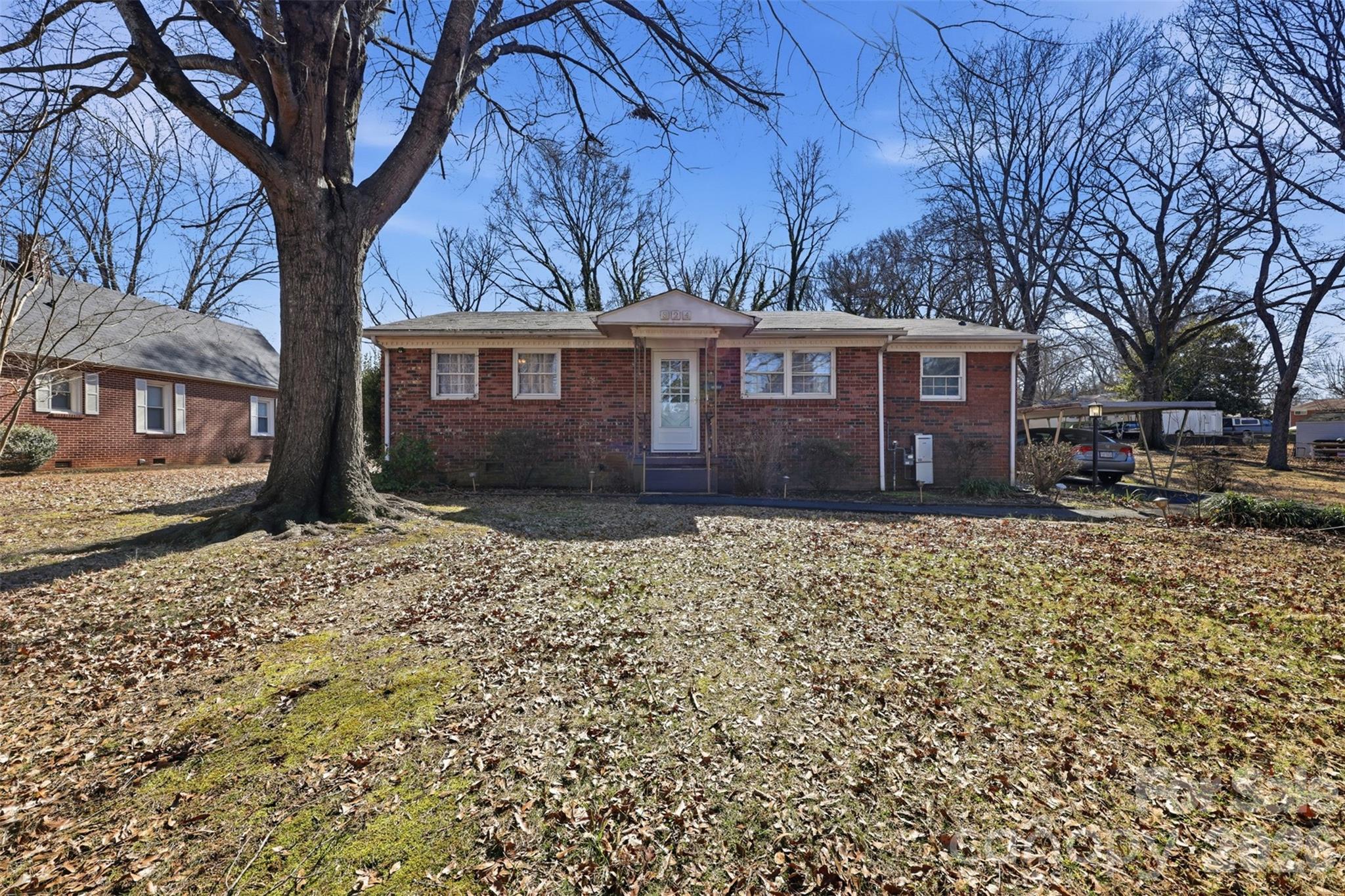 324 17th Avenue NE Hickory NC 28601
