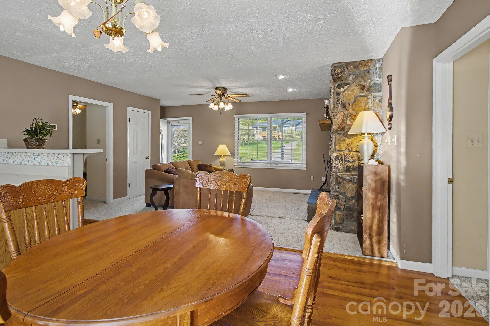 21 Sydney Lane Asheville NC 28806