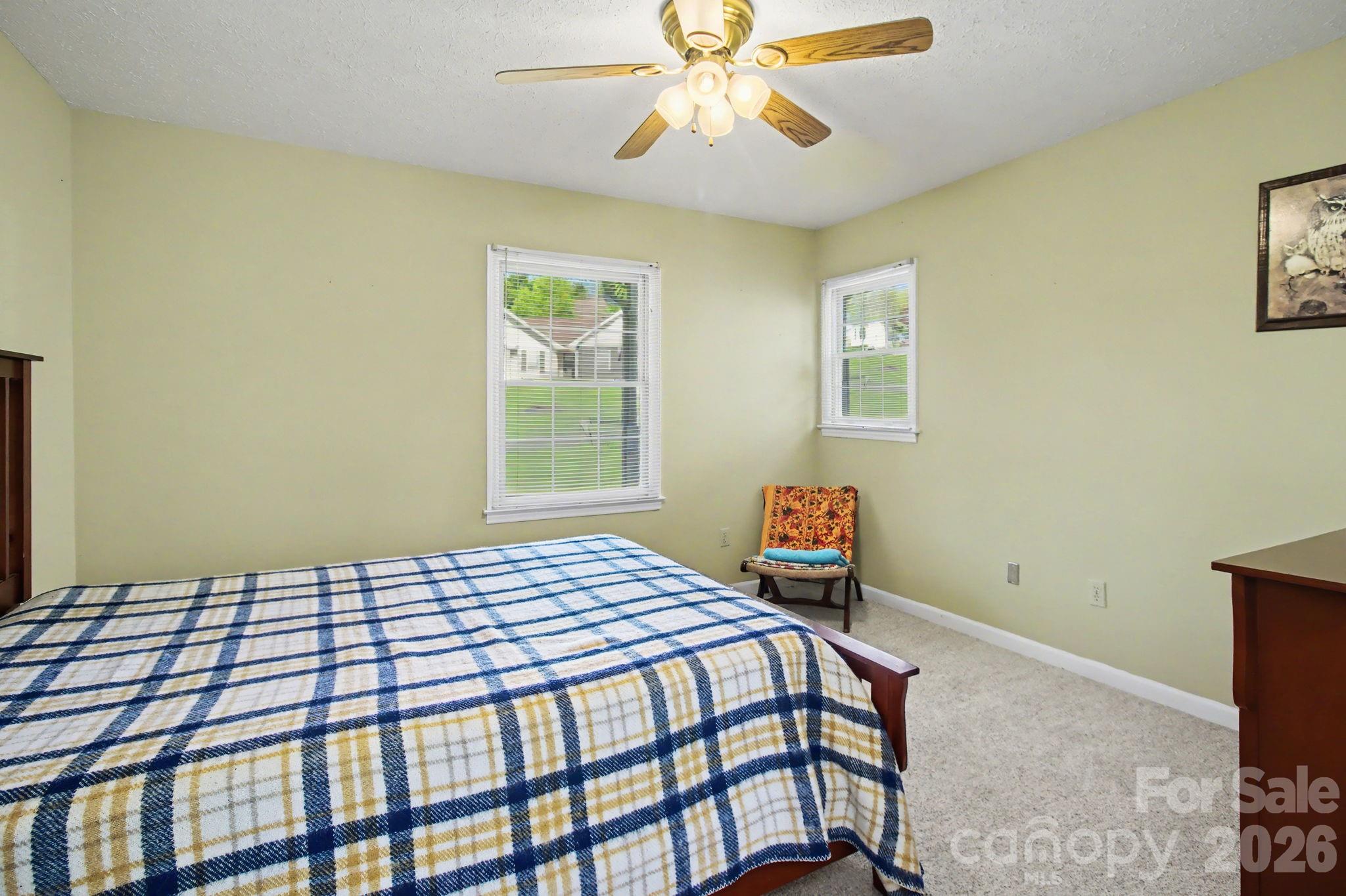 21 Sydney Lane Asheville NC 28806