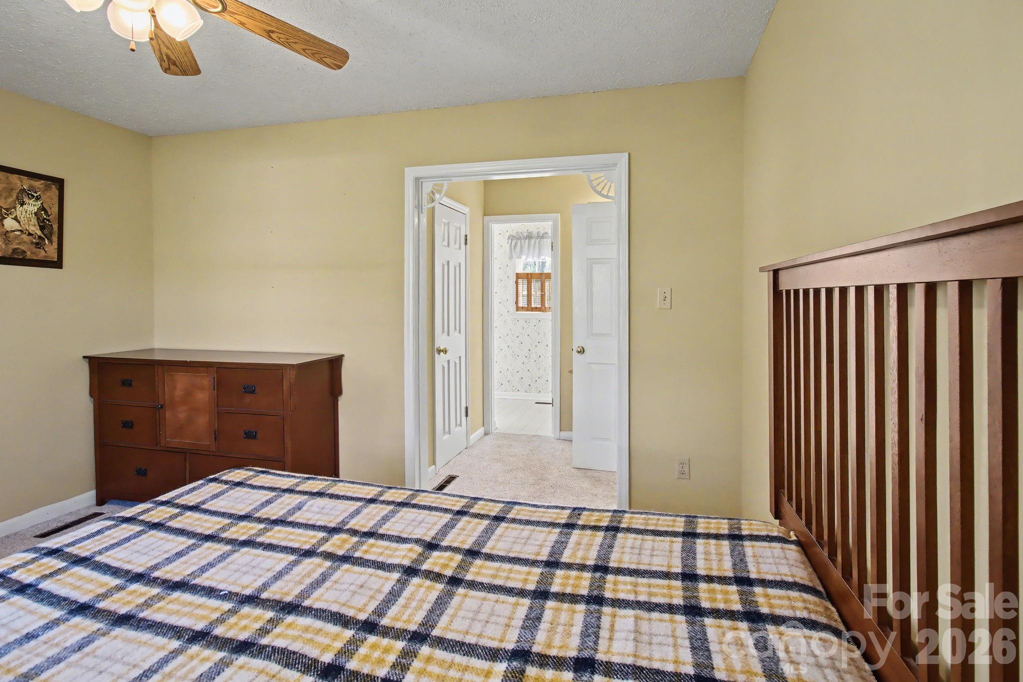 21 Sydney Lane Asheville NC 28806