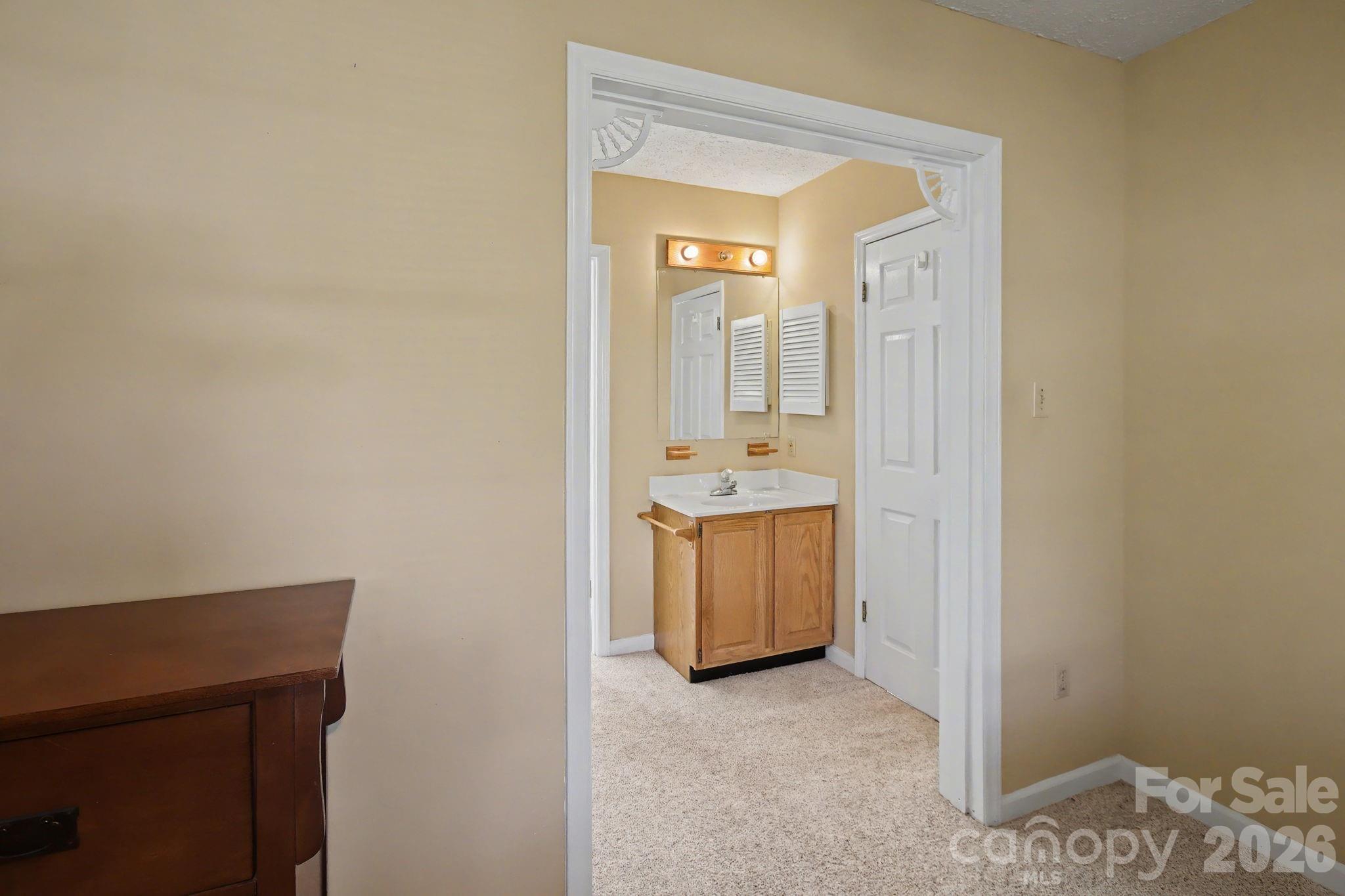 21 Sydney Lane Asheville NC 28806