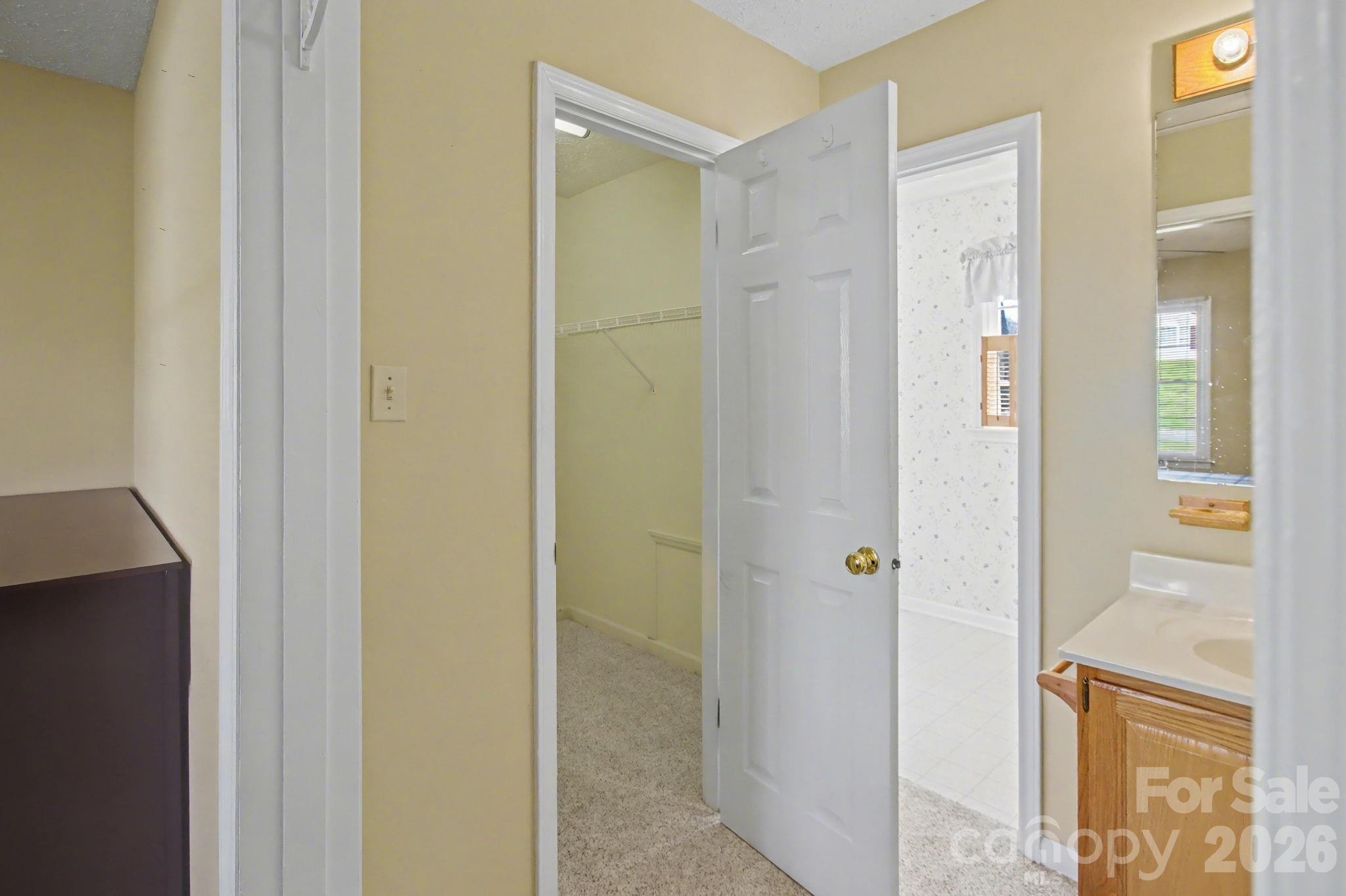 21 Sydney Lane Asheville NC 28806