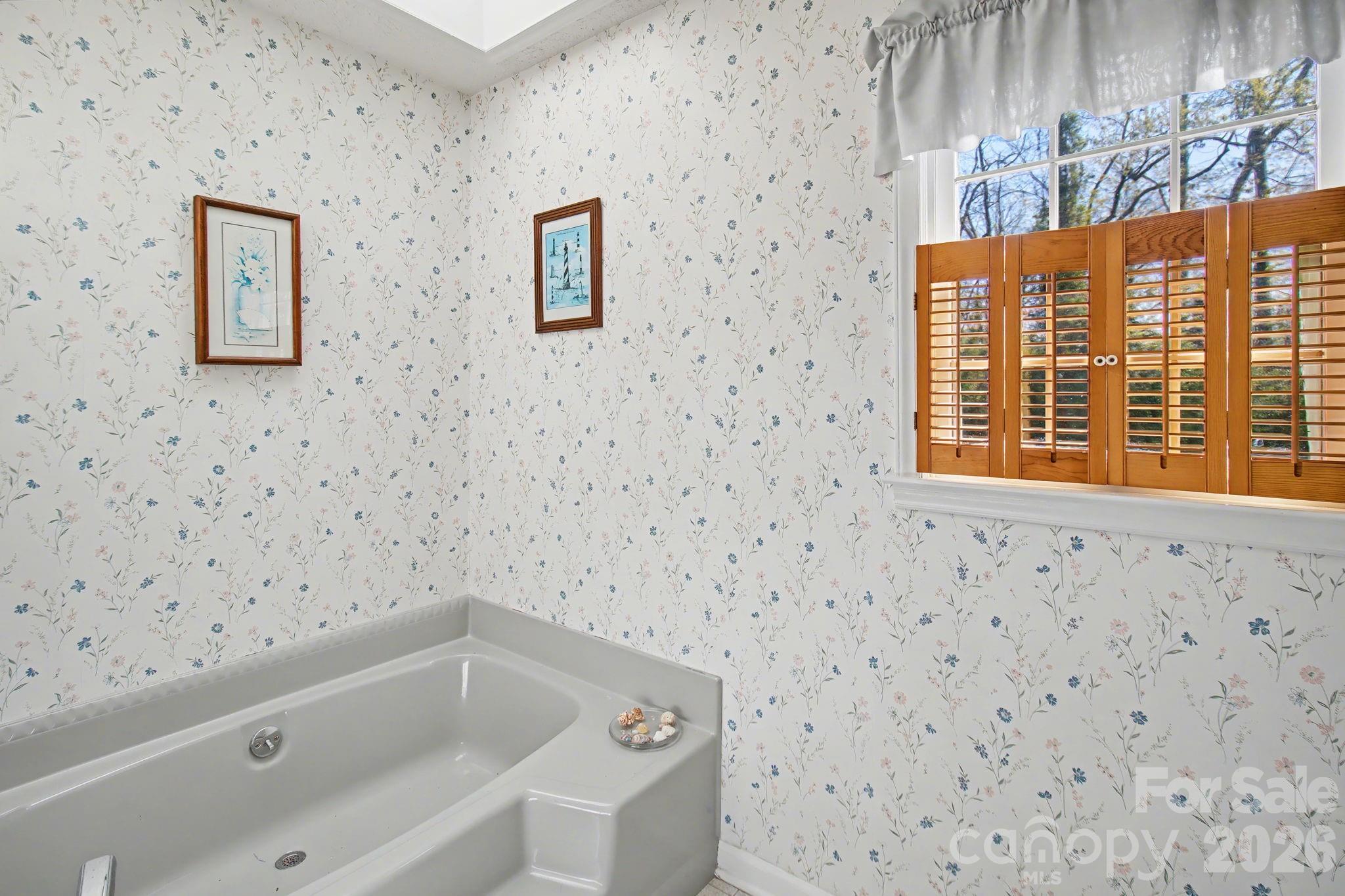 21 Sydney Lane Asheville NC 28806