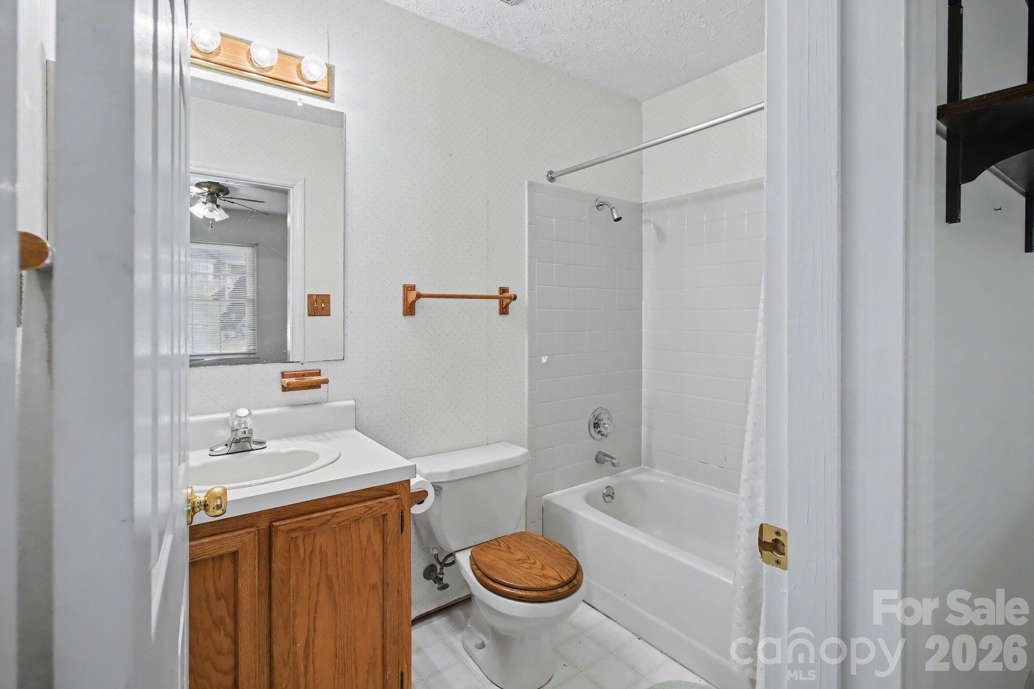 21 Sydney Lane Asheville NC 28806