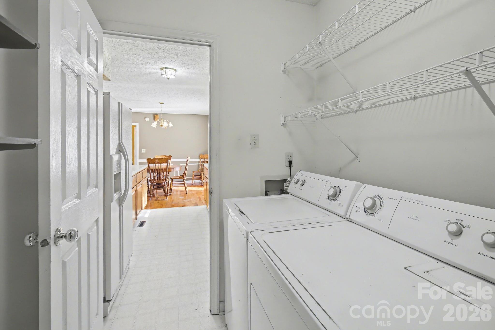 21 Sydney Lane Asheville NC 28806