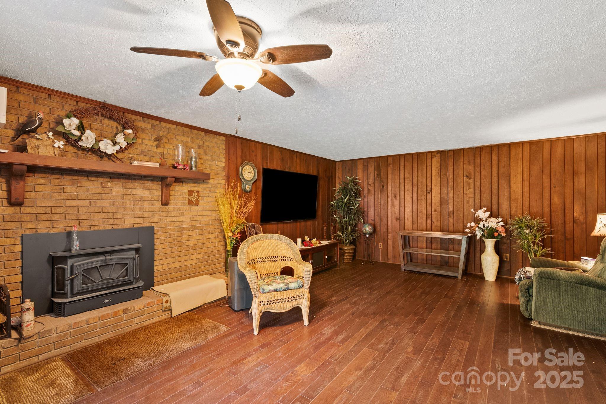 100 Beech Valley Estate Weaverville NC 28787
