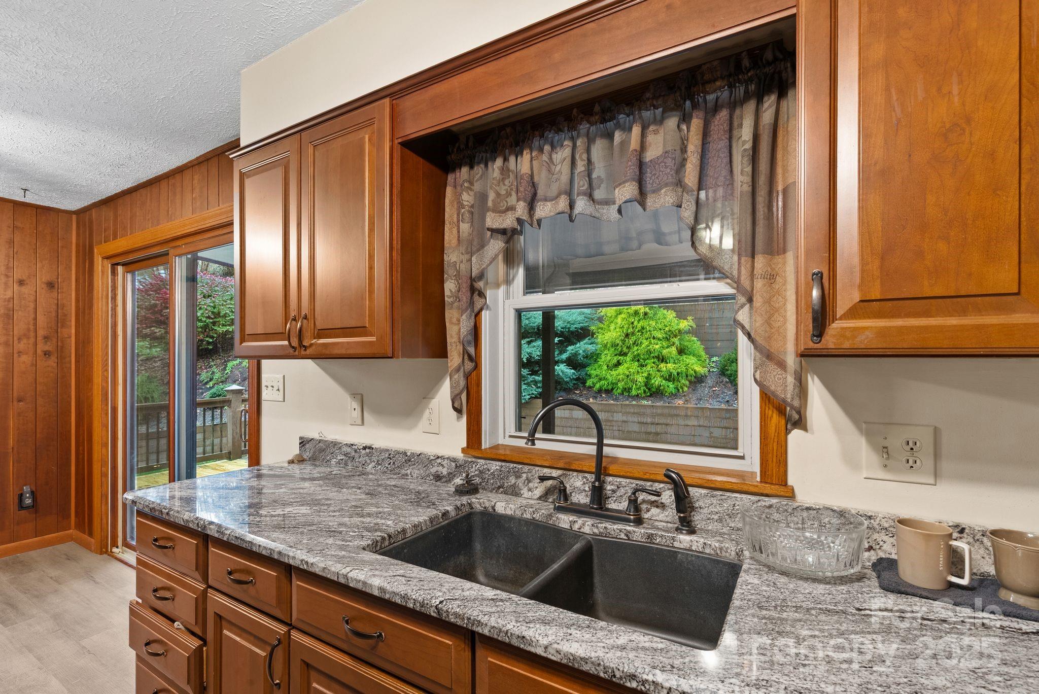 100 Beech Valley Estate Weaverville NC 28787