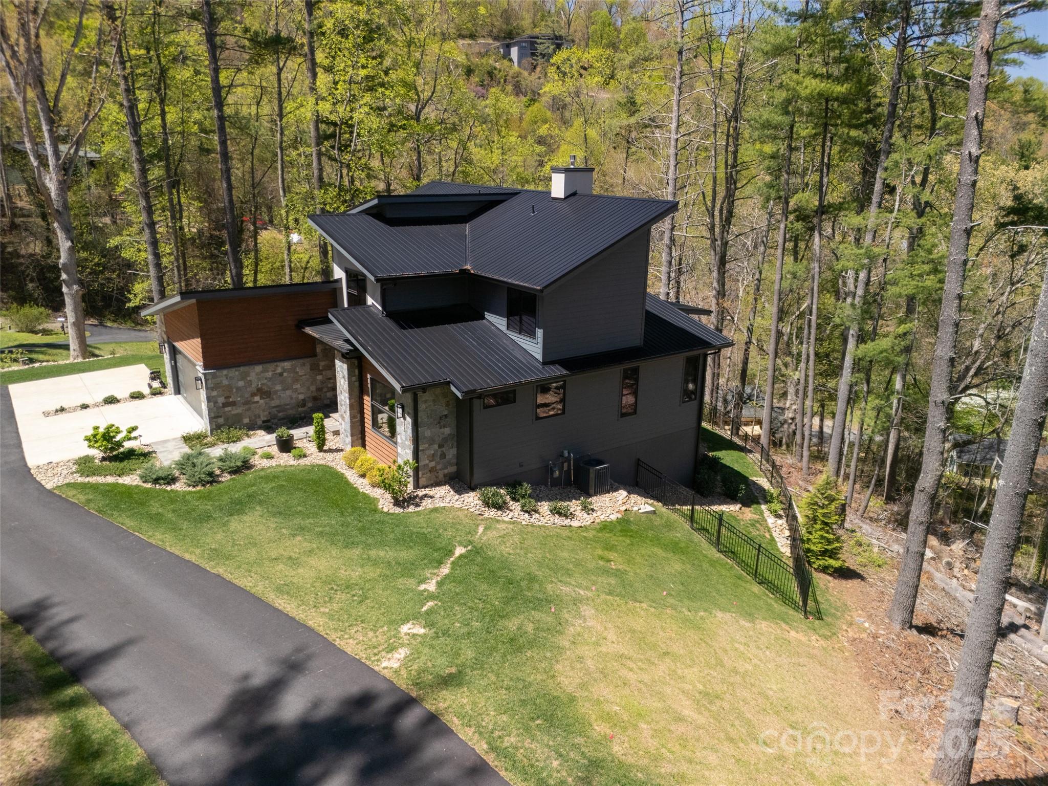 42 Spring Cove Road Asheville NC 28804