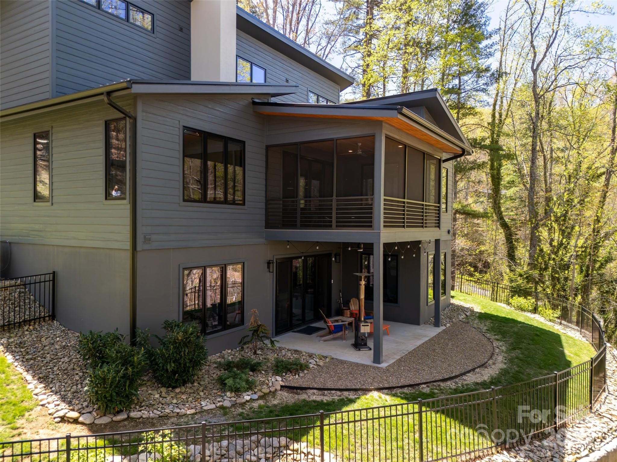 42 Spring Cove Road Asheville NC 28804