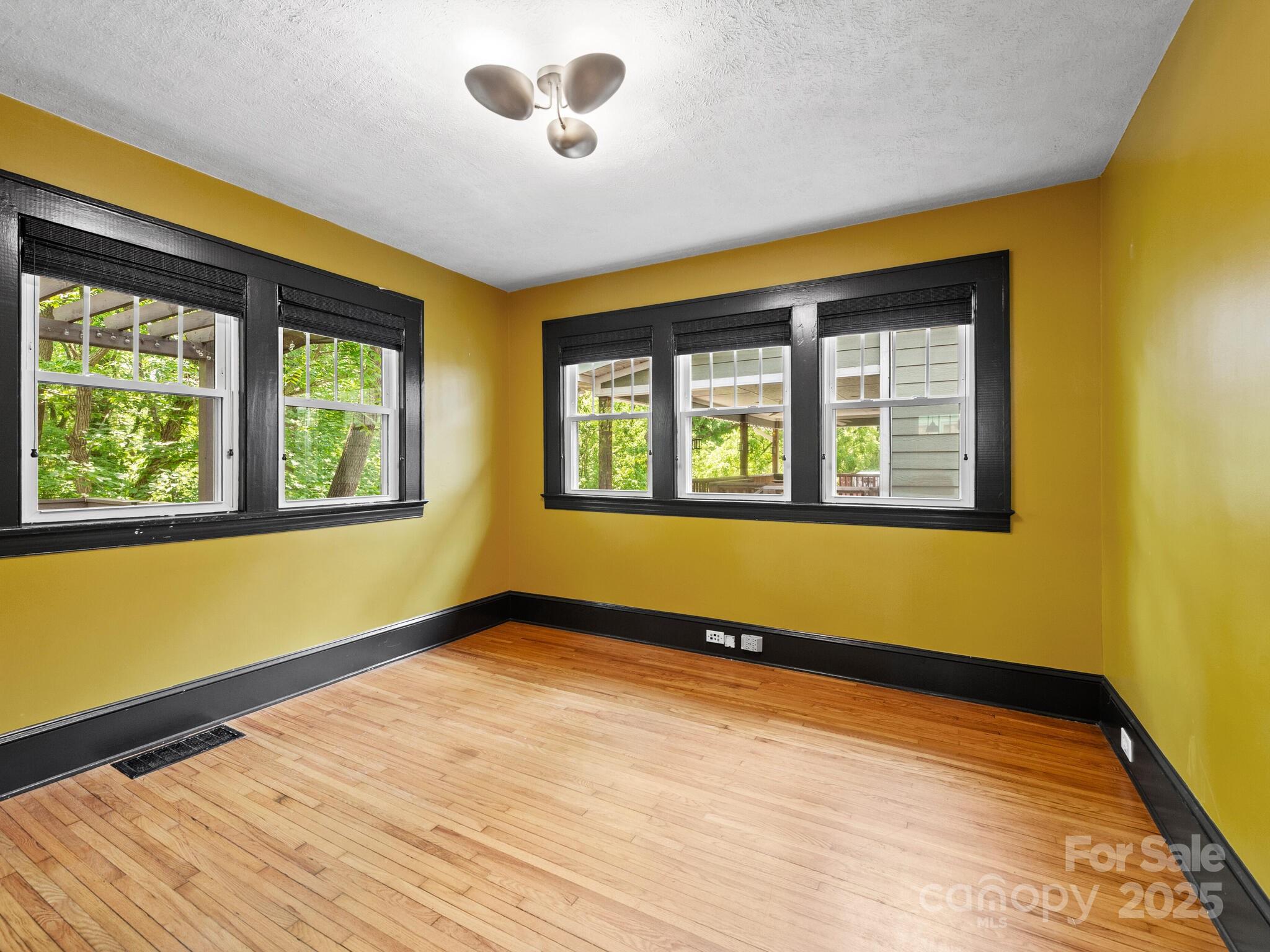 106 Brevard Road Asheville NC 28806