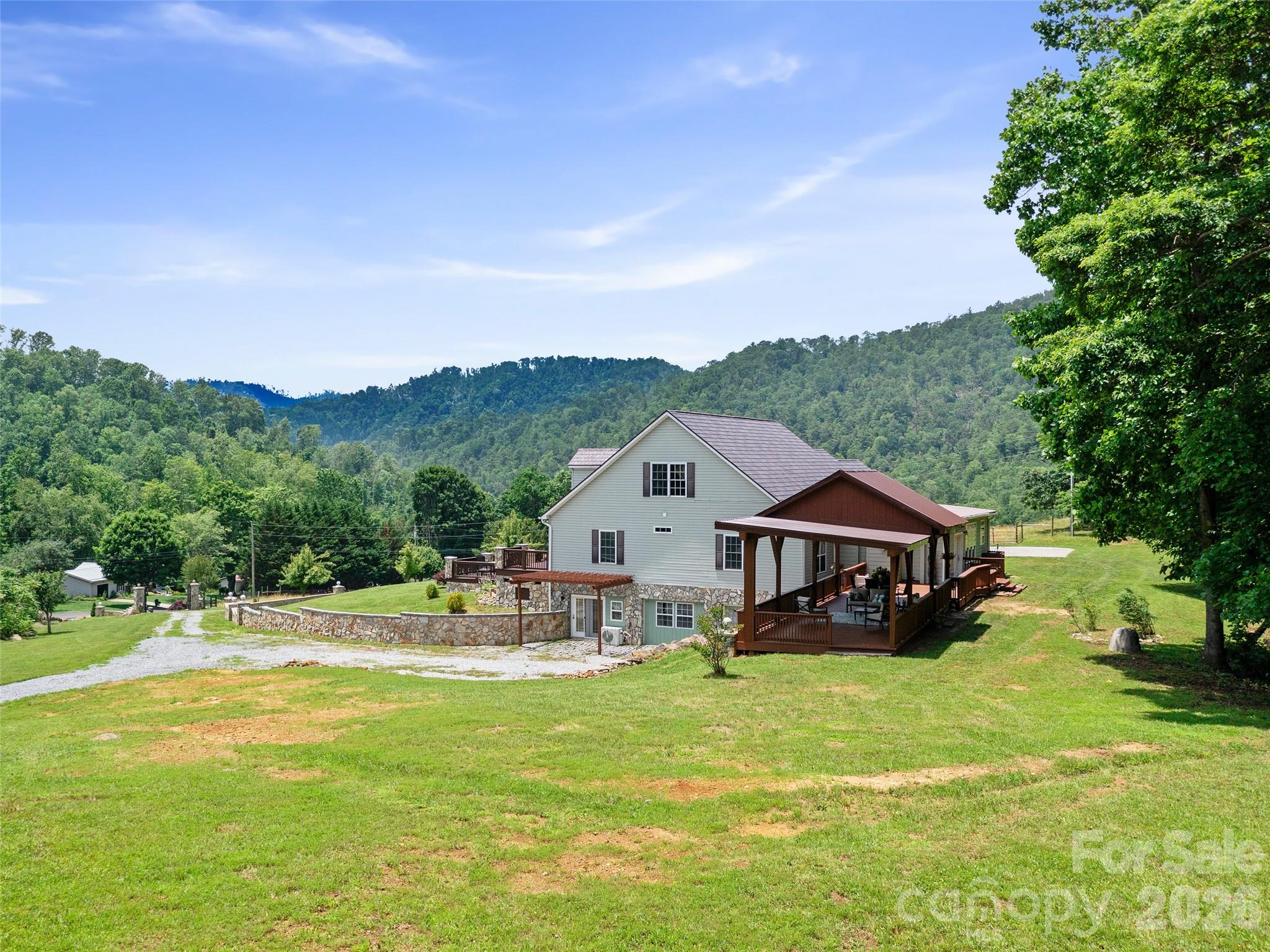 253 Odoms Chapel Road Bakersville NC 28705