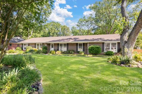 4323 Creemore Drive Charlotte NC 28213