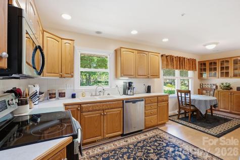4323 Creemore Drive Charlotte NC 28213