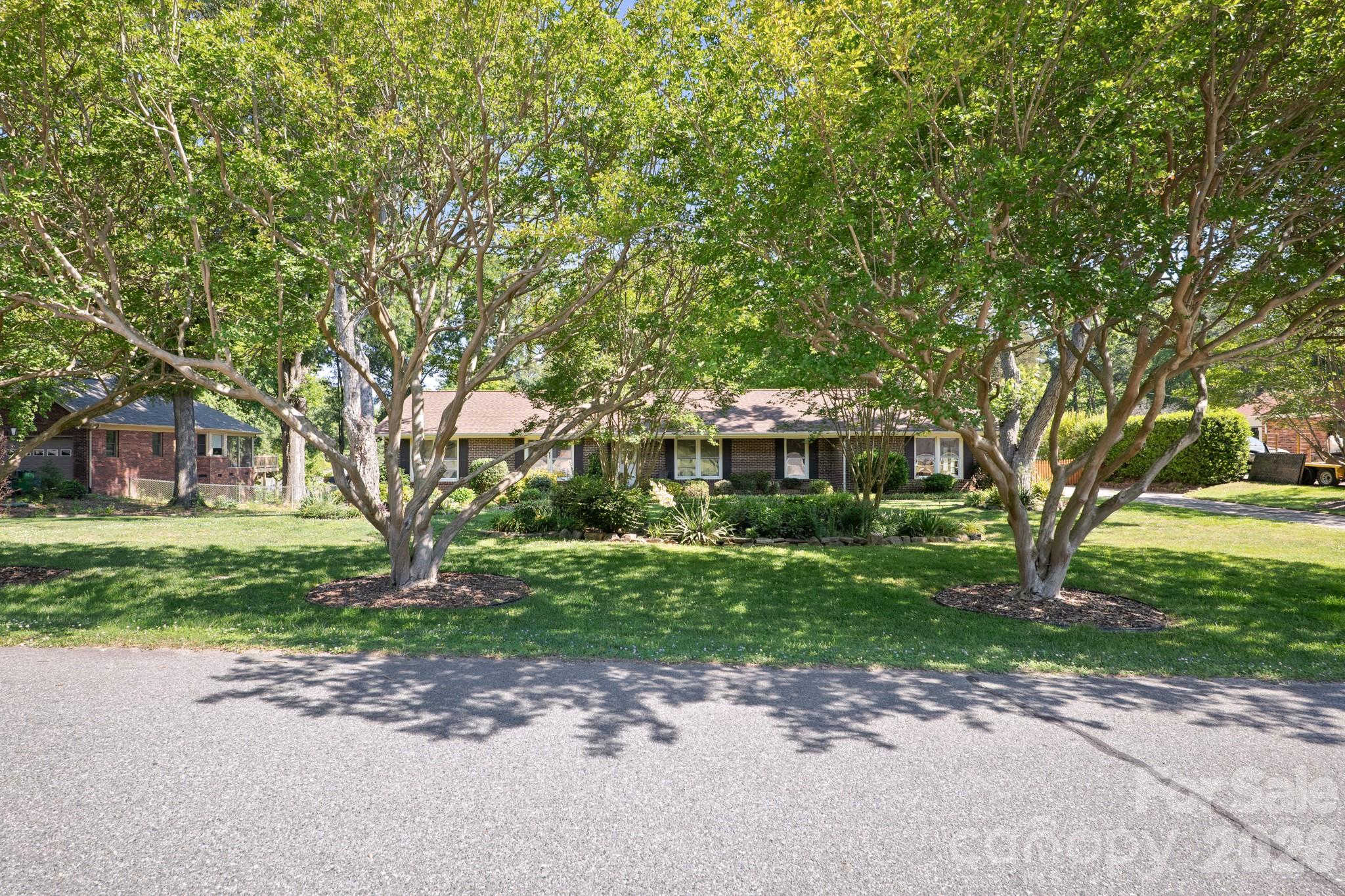 4323 Creemore Drive Charlotte NC 28213