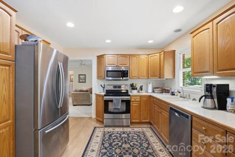 4323 Creemore Drive Charlotte NC 28213
