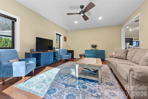 47 Winghaven Heights Waynesville NC 28786