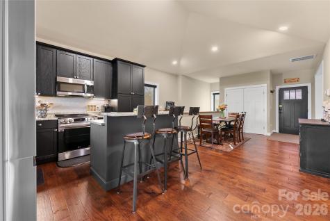 47 Winghaven Heights Waynesville NC 28786
