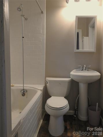 201 Merriman Road Hendersonville NC 28791