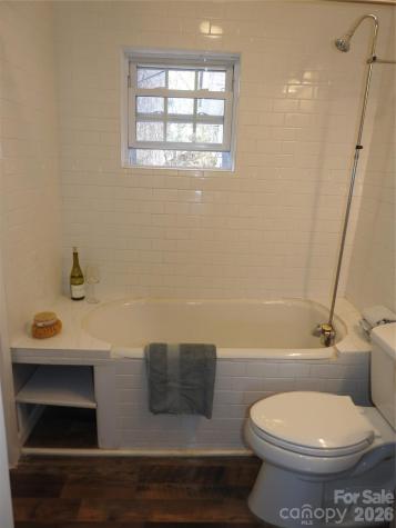 201 Merriman Road Hendersonville NC 28791