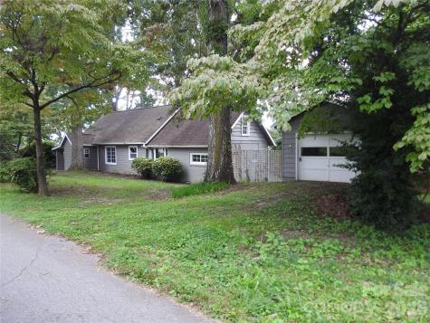 201 Merriman Road Hendersonville NC 28791