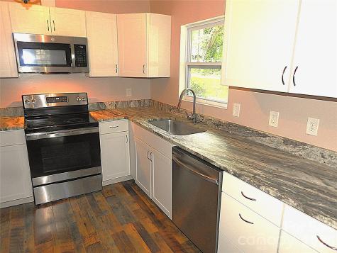 201 Merriman Road Hendersonville NC 28791