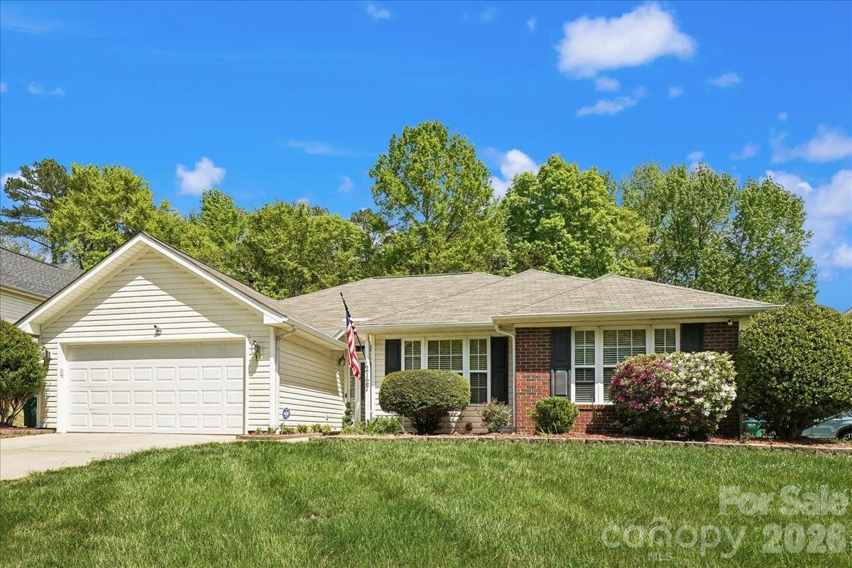 2127 Candlelight Woods Drive Matthews NC 28105