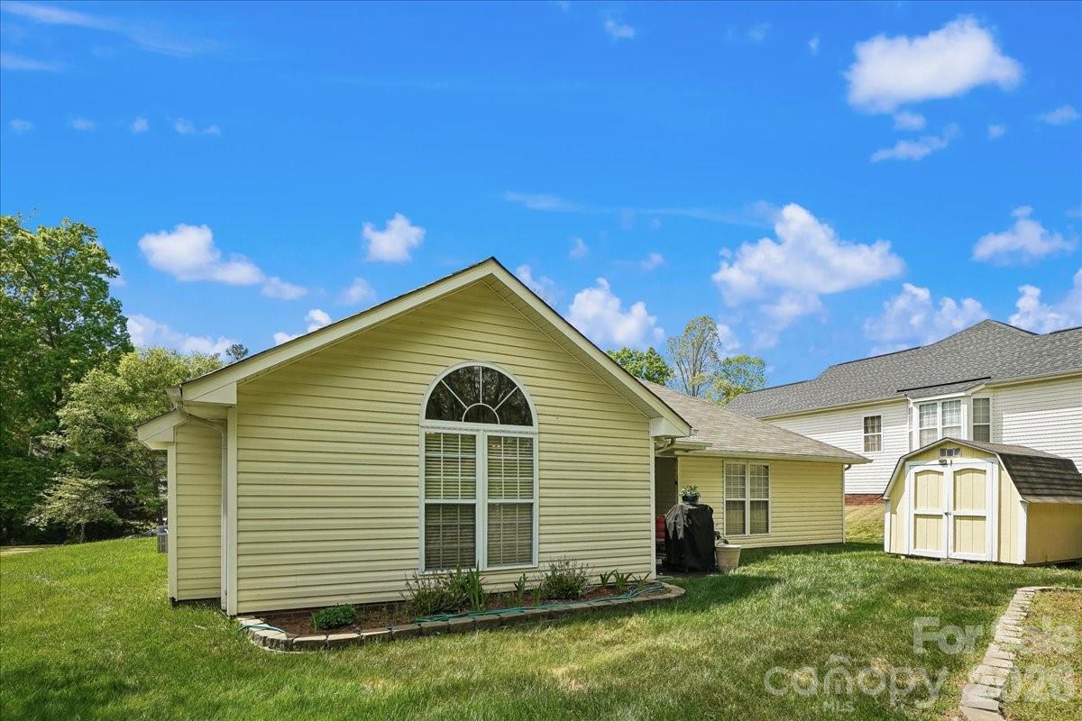 2127 Candlelight Woods Drive Matthews NC 28105